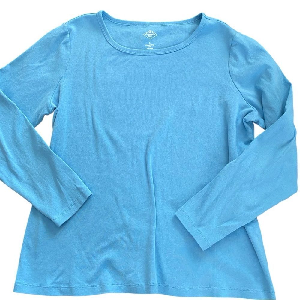 St. John’s Bay Long Sleeve Essential Tee Women’s Large Light Blue